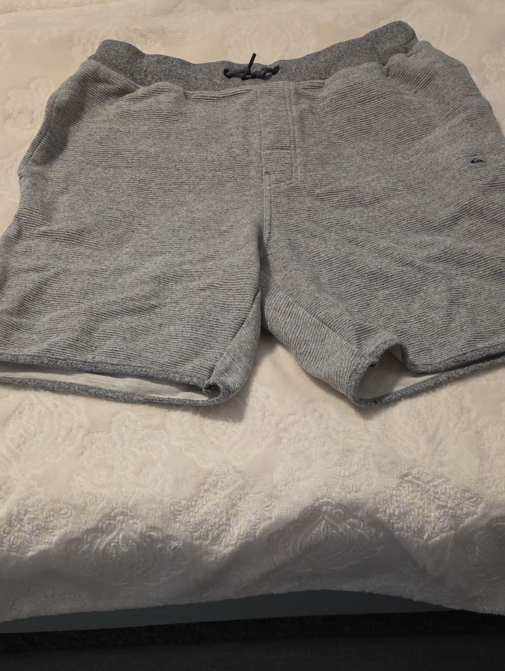 Quicksilver Men's Light Gray Athletic Knit Drawstring Shorts